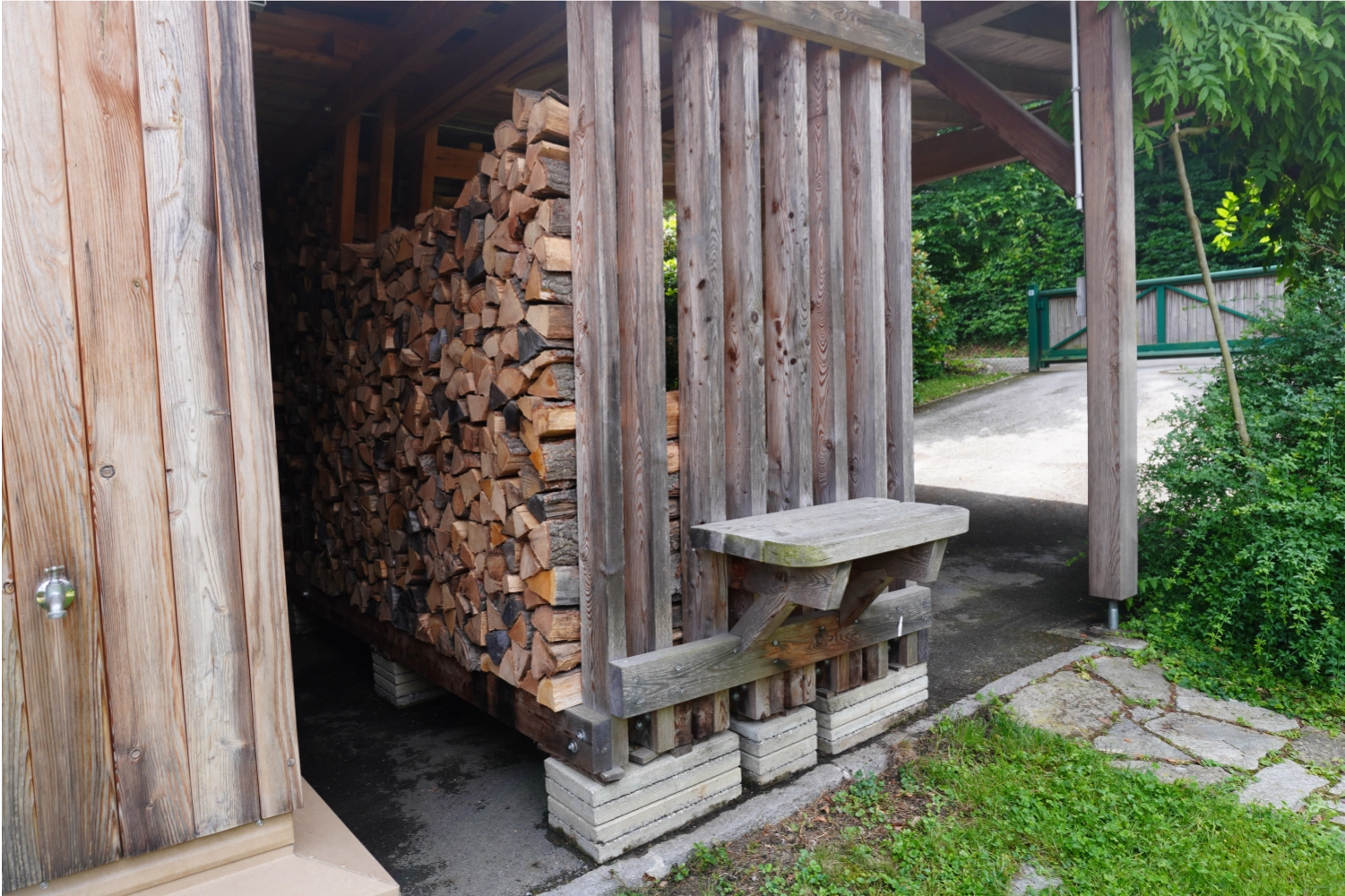 Holzlager prüfen: 3 Fragen vor der Heizsaison